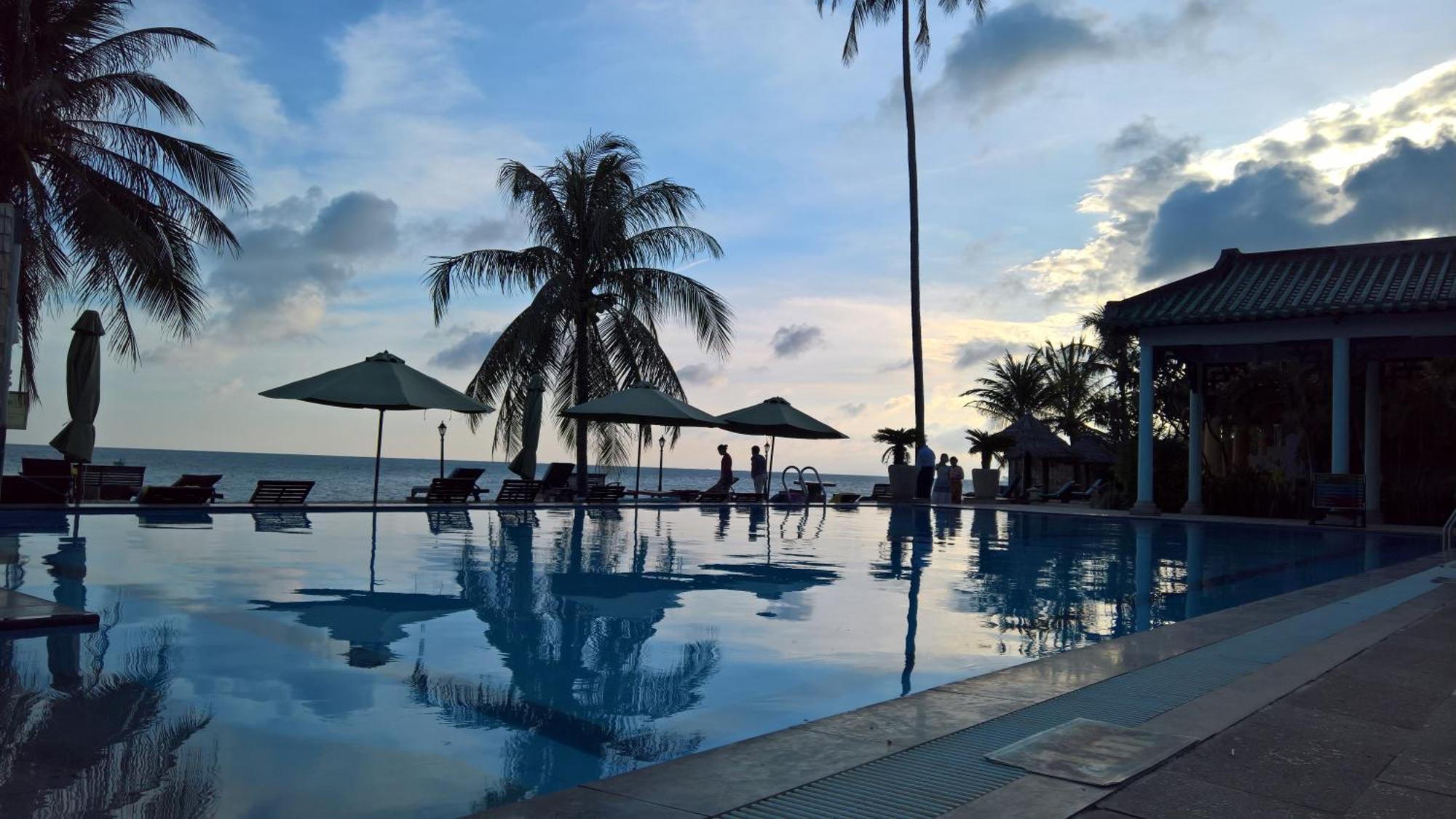 Dynasty Mui Ne Beach Resort Phan Thiet Exterior photo