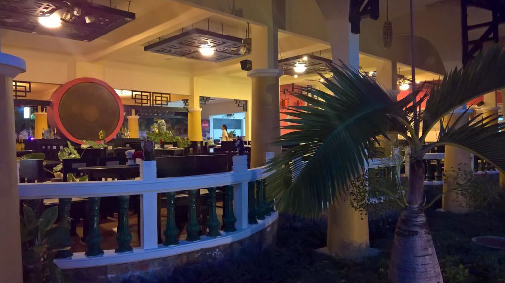 Dynasty Mui Ne Beach Resort Phan Thiet Exterior photo