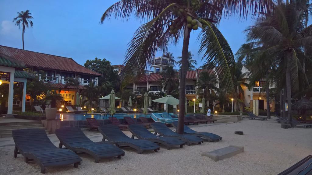 Dynasty Mui Ne Beach Resort Phan Thiet Exterior photo
