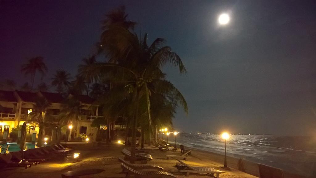 Dynasty Mui Ne Beach Resort Phan Thiet Exterior photo