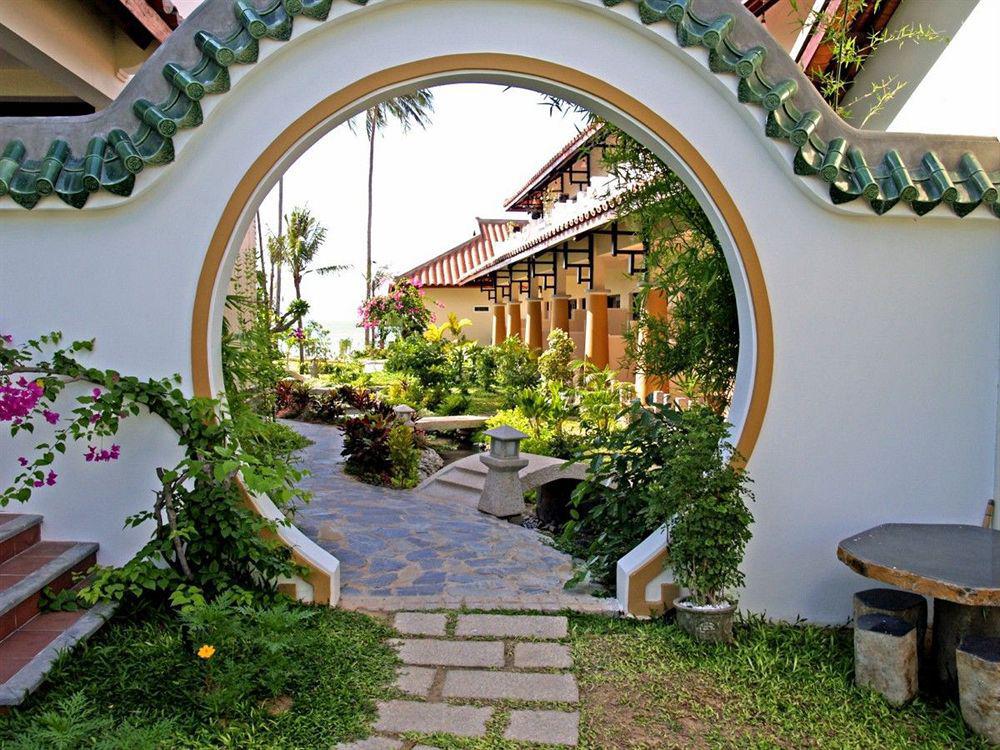 Dynasty Mui Ne Beach Resort Phan Thiet Exterior photo